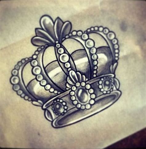 drawing of crown tattoo design.